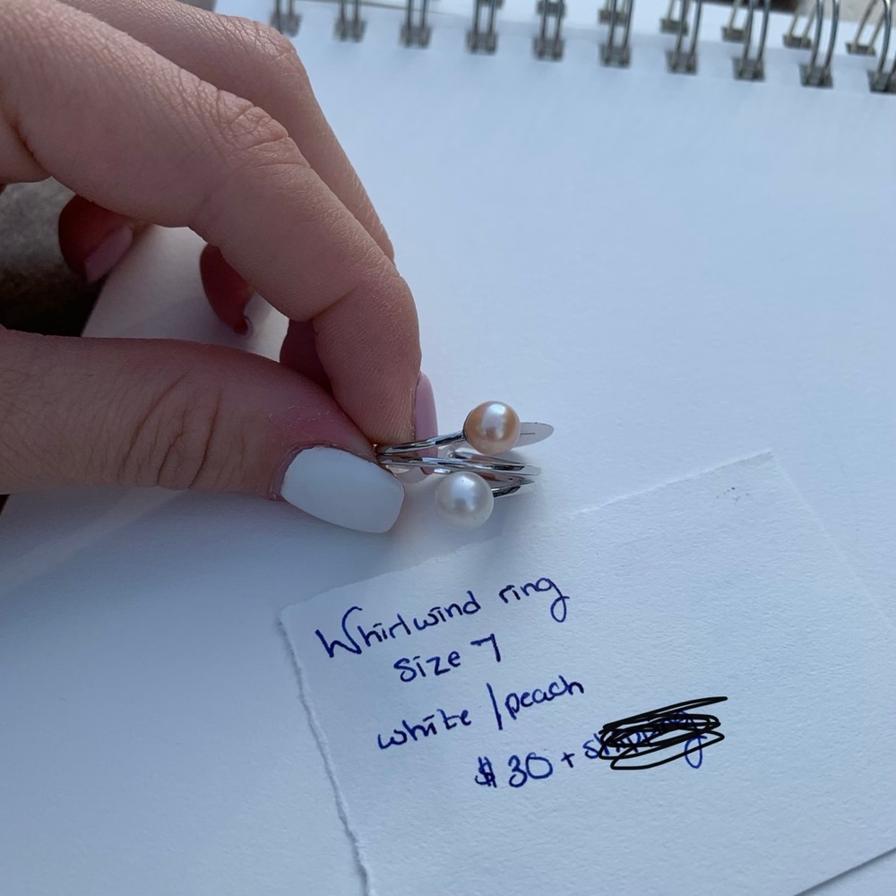 Whirlwind Vantel Pearls Ring